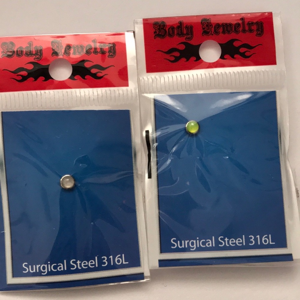 1-Glow in the Dark Dermal Tops 4mm
